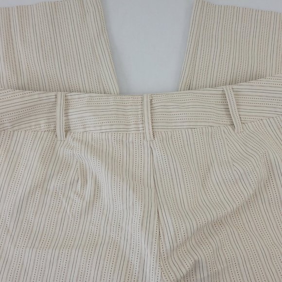 Cato Women’s Plus Capris Beige Dot Striped - Picture 6 of 9